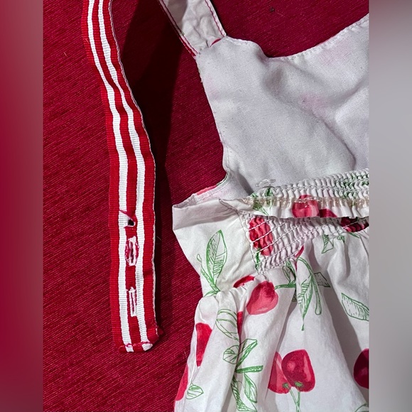 Girls White with Red Cherries Handkerchief Hem Tommy Bahama Size 4T Dress Lined - Picture 2 of 9